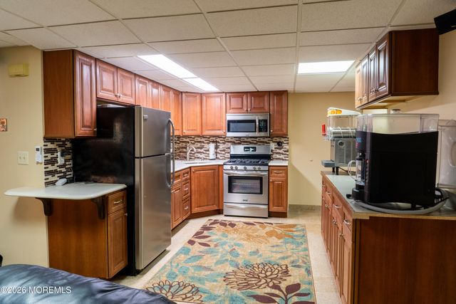126 Shenandoah Boulevard, Toms River, NJ 08753