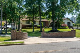 126 Shenandoah Boulevard, Toms River, NJ 08753