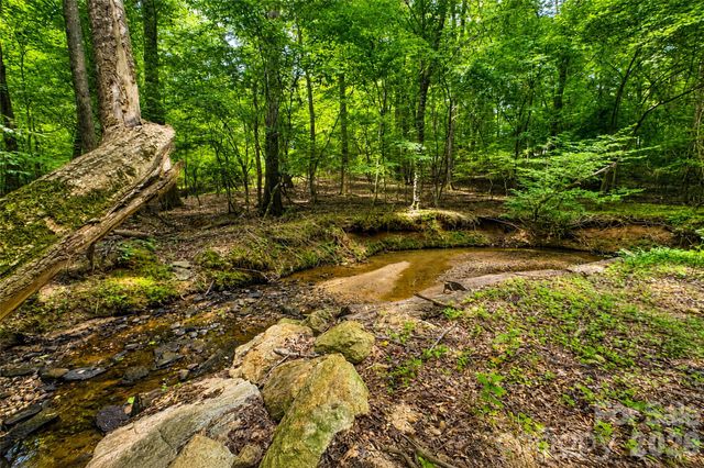 1147 Whispering Winds Drive, Catawba, NC 28609