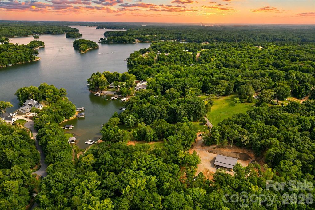 1147 Whispering Winds Drive, Catawba, NC 28609