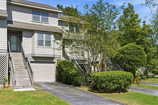 176 River Breeze Drive, Charleston, SC 29407