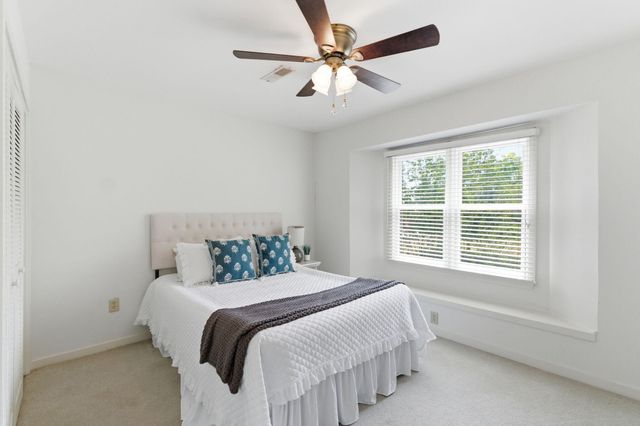 176 River Breeze Drive, Charleston, SC 29407