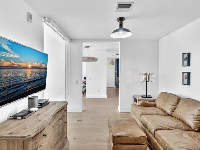 1300 E Brickell Bay Drive 4202, Miami, FL 33131