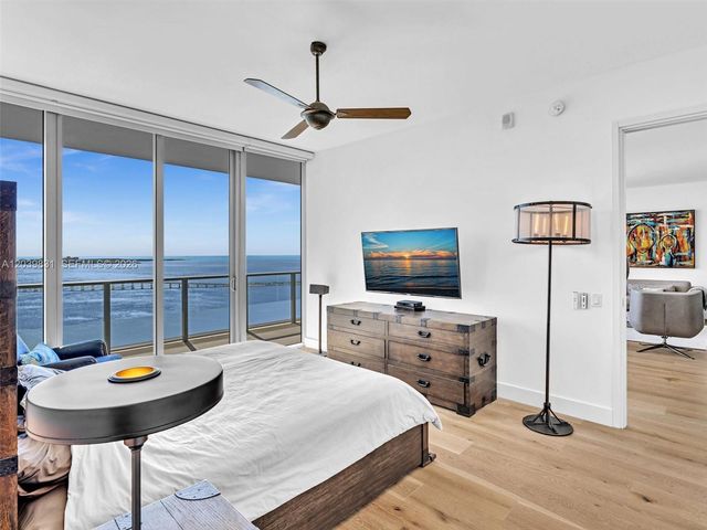 1300 E Brickell Bay Drive 4202, Miami, FL 33131