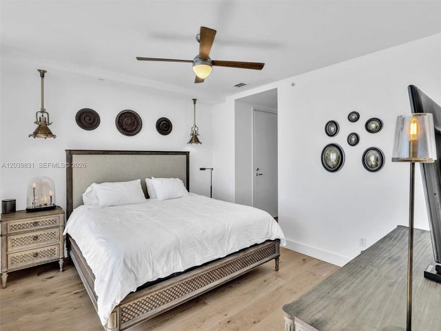 1300 E Brickell Bay Drive 4202, Miami, FL 33131