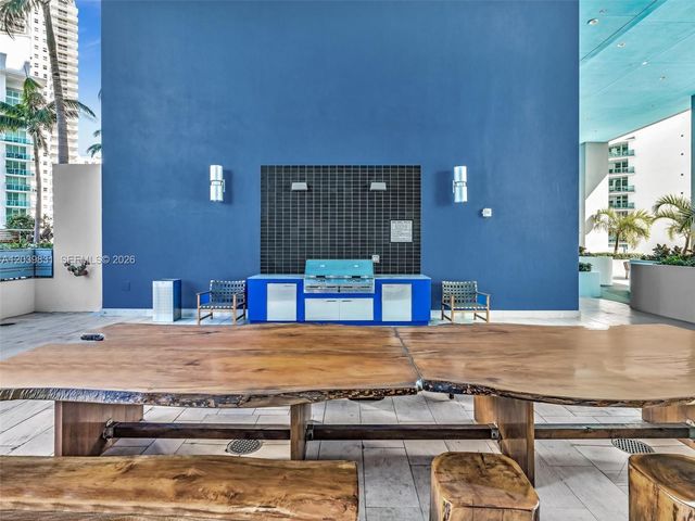1300 E Brickell Bay Drive 4202, Miami, FL 33131