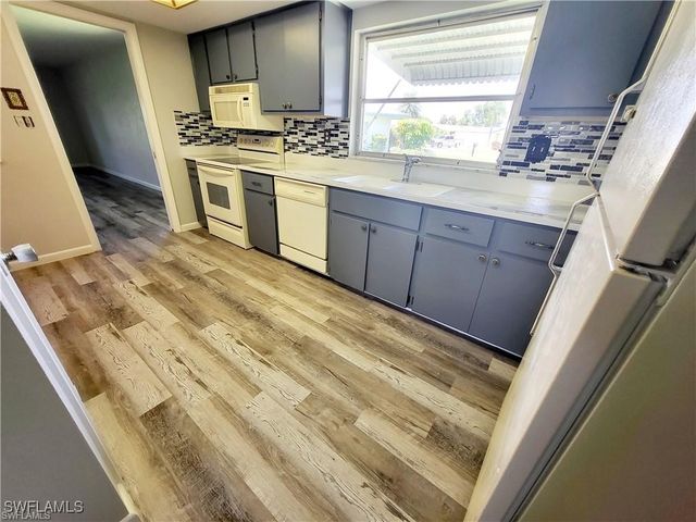 5541 Westwind LN 202, Fort Myers, FL 33919