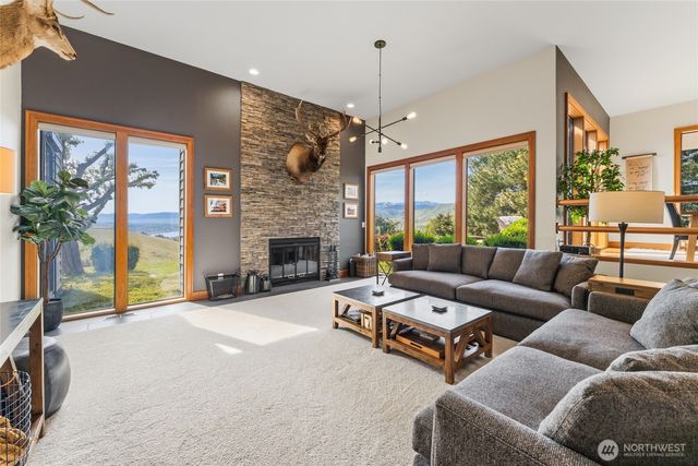 4333 Anna Lane, Wenatchee, WA 98801