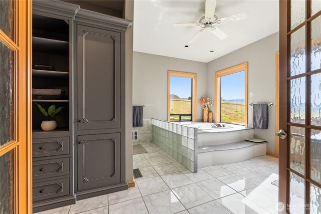 4333 Anna Lane, Wenatchee, WA 98801