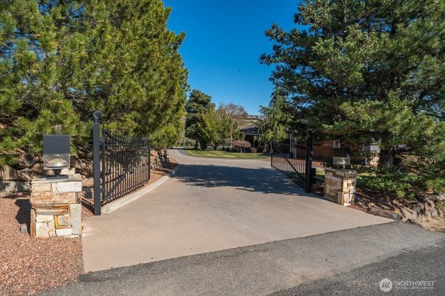 4333 Anna Lane, Wenatchee, WA 98801