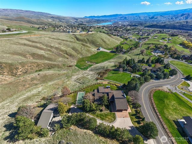4333 Anna Lane, Wenatchee, WA 98801