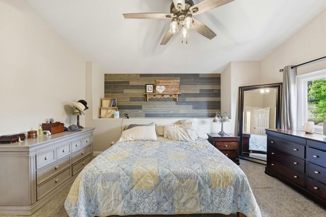 2010 Mineral Springs Dr, Roseville, CA 95747