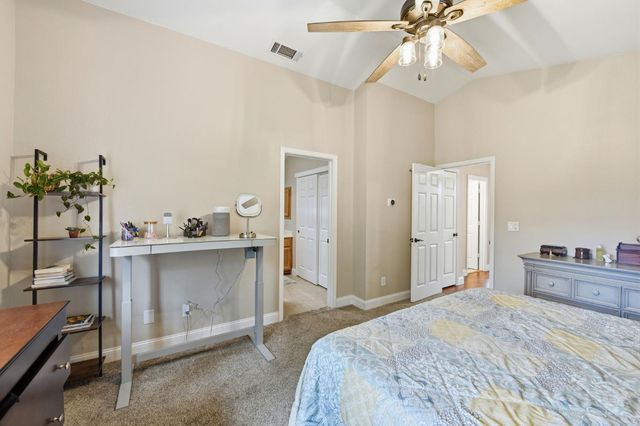 2010 Mineral Springs Dr, Roseville, CA 95747