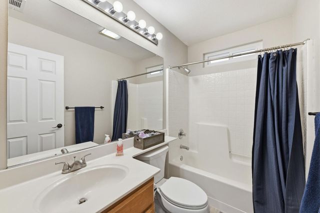 2010 Mineral Springs Dr, Roseville, CA 95747