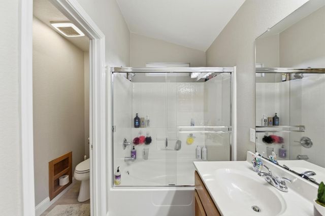 2010 Mineral Springs Dr, Roseville, CA 95747