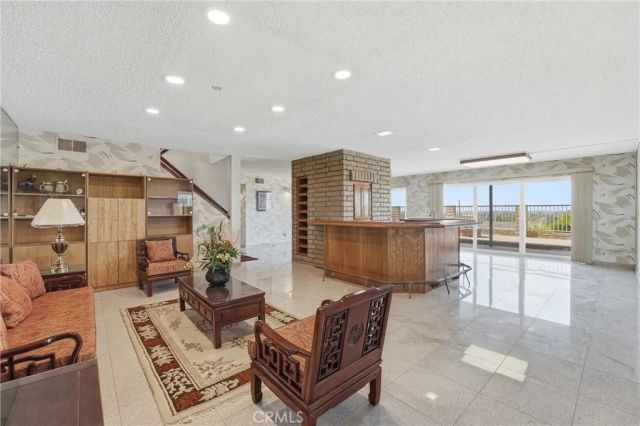18831 Winnwood Lane, Santa Ana, CA 92705