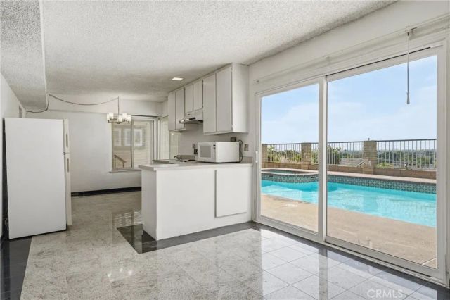 18831 Winnwood Lane, Santa Ana, CA 92705