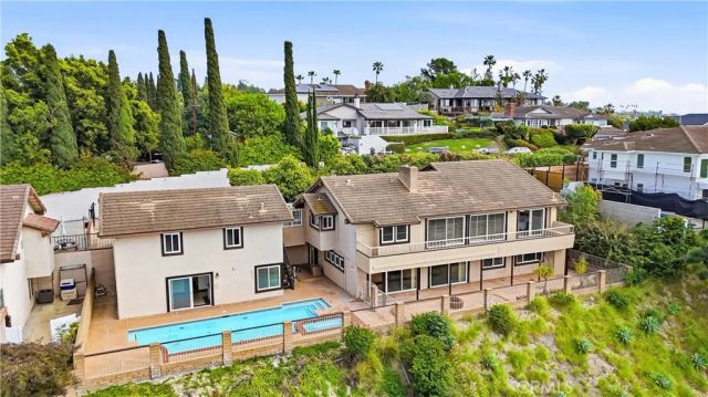 18831 Winnwood Lane, Santa Ana, CA 92705