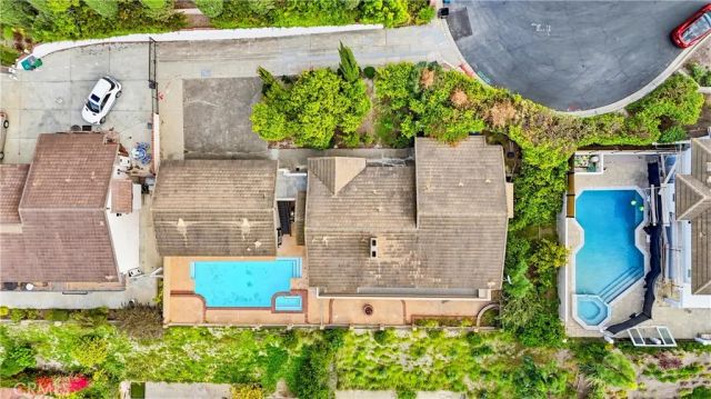 18831 Winnwood Lane, Santa Ana, CA 92705