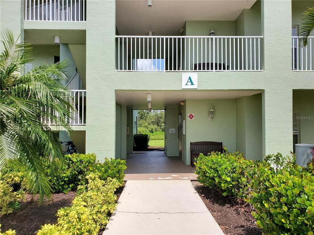 2020 WILLOW HAMMOCK CIRCLE 301, Punta Gorda, FL 33983