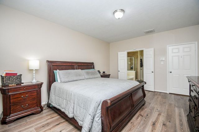 1 Carmel Chase Court, Manvel, TX 77578