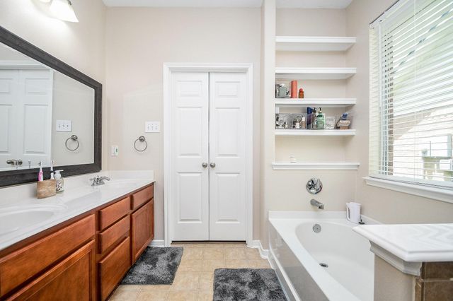 1 Carmel Chase Court, Manvel, TX 77578