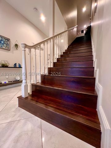 9271 NW 16th St, Pembroke Pines, FL 33027