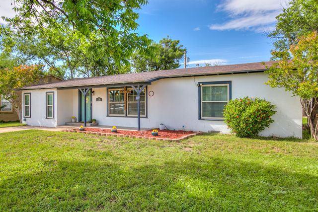 318 Penrose Street, San Angelo, TX 76903