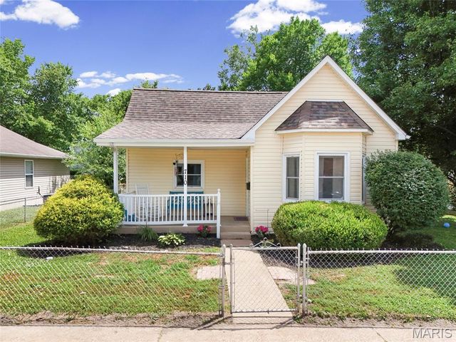 710 Jefferson Avenue, Festus, MO 63028
