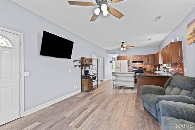 710 Jefferson Avenue, Festus, MO 63028