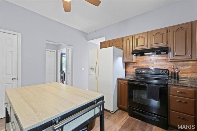 710 Jefferson Avenue, Festus, MO 63028