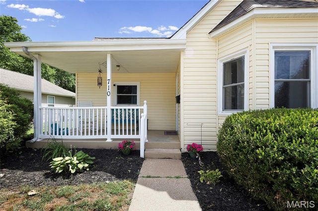 710 Jefferson Avenue, Festus, MO 63028