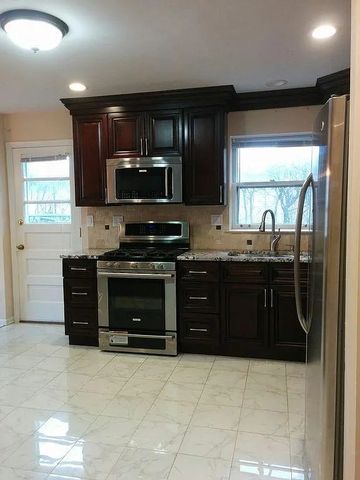 312 Sunset Drive, Wilmette, IL 60091