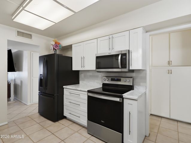 10919 W CONNECTICUT Avenue, Sun City, AZ 85351