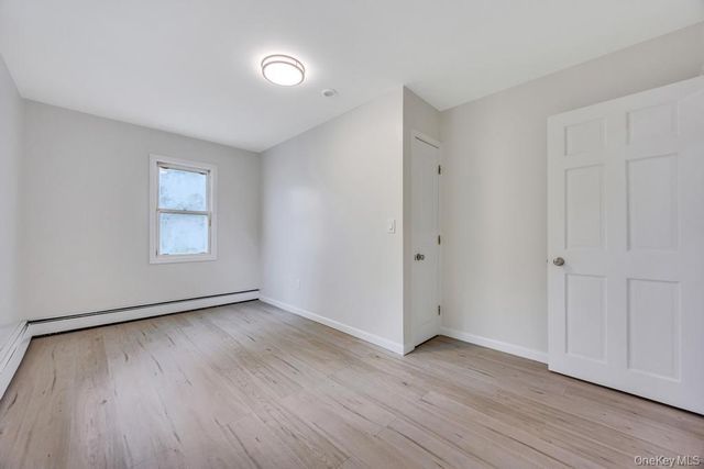 175 N 25th Street, Wheatley Heights, NY 11798