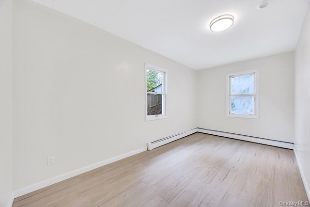 175 N 25th Street, Wheatley Heights, NY 11798