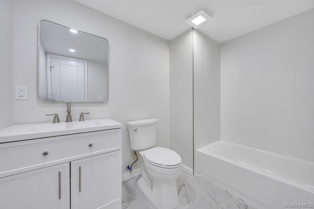 175 N 25th Street, Wheatley Heights, NY 11798