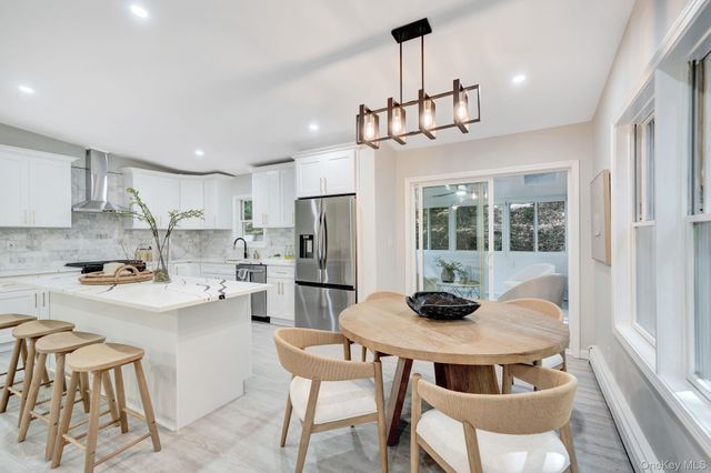 644 Bread And Cheese Hollow Road, Northport, NY 11768