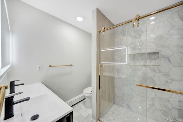 644 Bread And Cheese Hollow Road, Northport, NY 11768