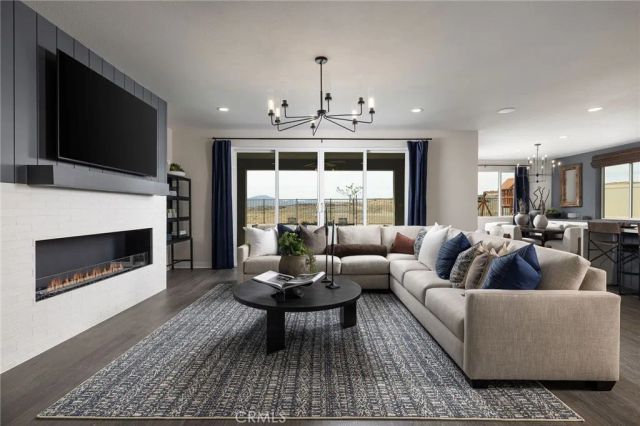 4065 Saddle Drive, Palmdale, CA 93551
