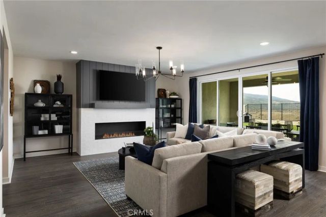 4065 Saddle Drive, Palmdale, CA 93551