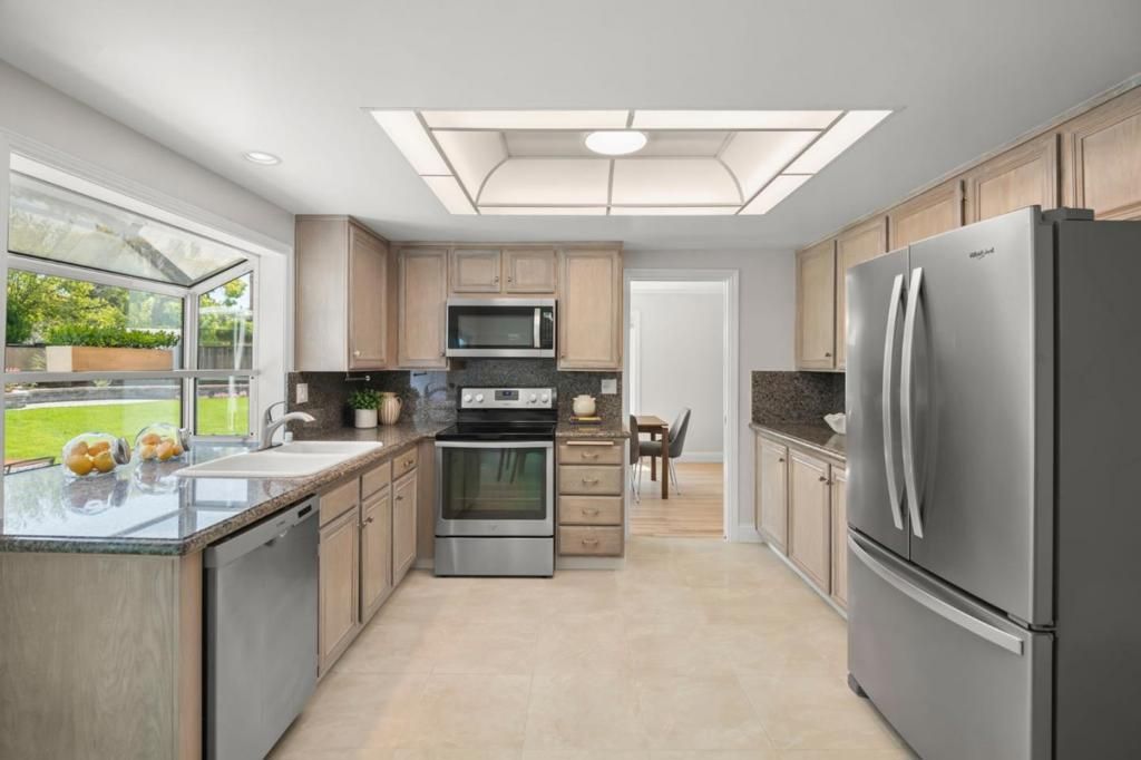 Image 18 of property listing at 1092 Fuchsia Drive, Sunnyvale, CA 94086