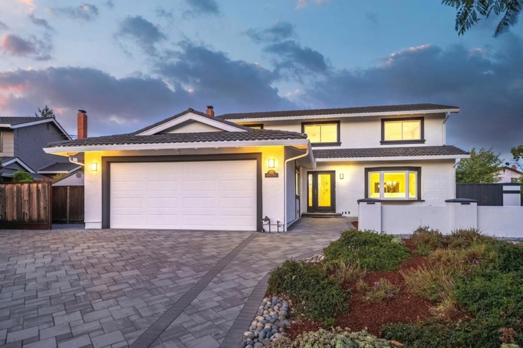 Image 2 of property listing at 1092 Fuchsia Drive, Sunnyvale, CA 94086
