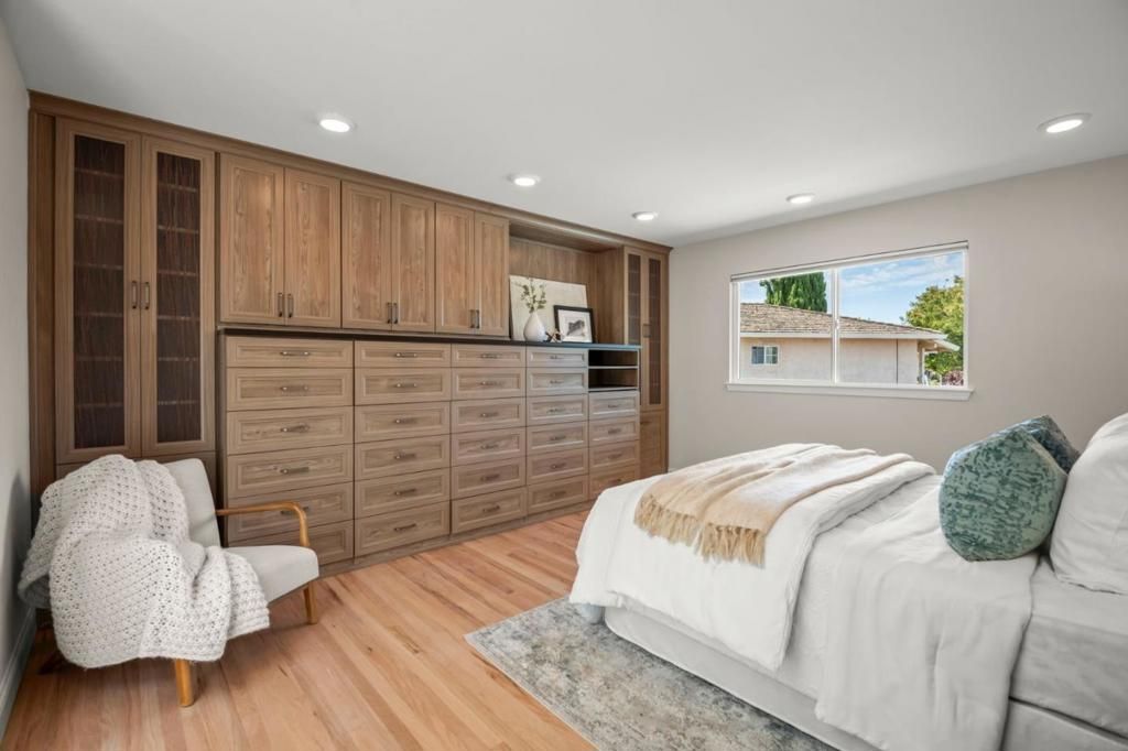 Image 30 of property listing at 1092 Fuchsia Drive, Sunnyvale, CA 94086