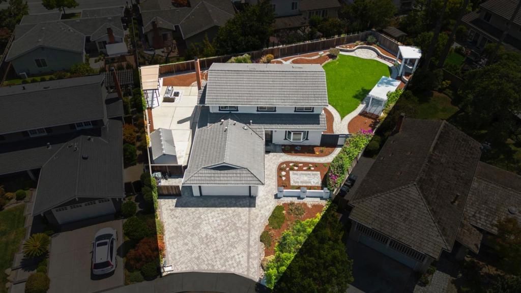Image 8 of property listing at 1092 Fuchsia Drive, Sunnyvale, CA 94086
