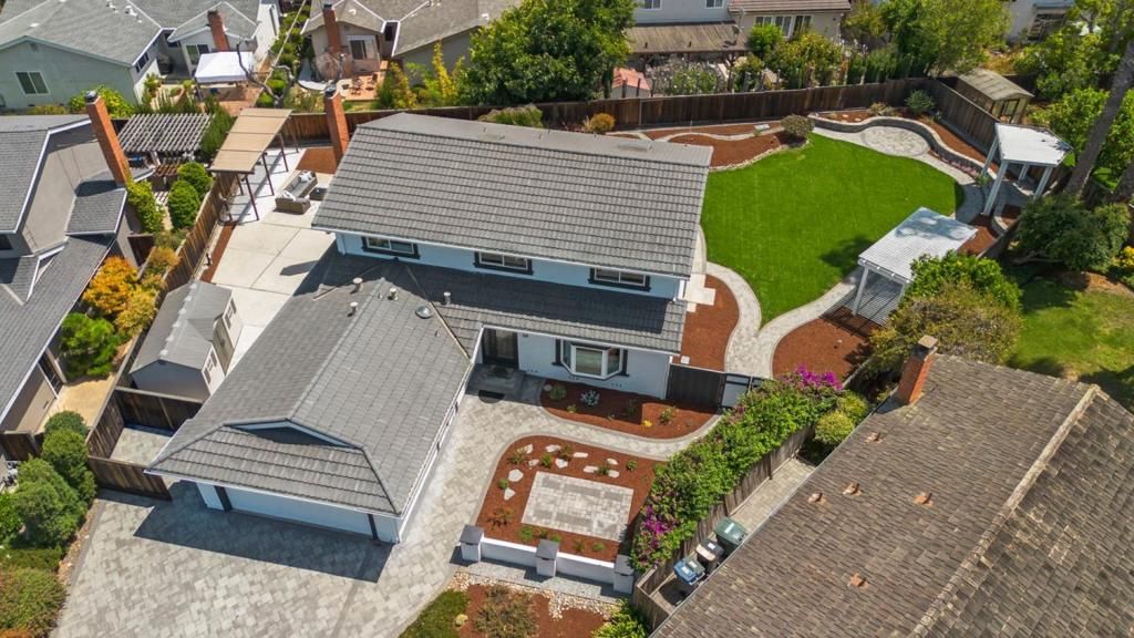Image 9 of property listing at 1092 Fuchsia Drive, Sunnyvale, CA 94086