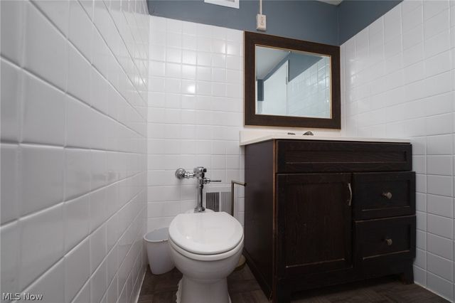 13800 Fairhill Road 101, Shaker Heights, OH 44120