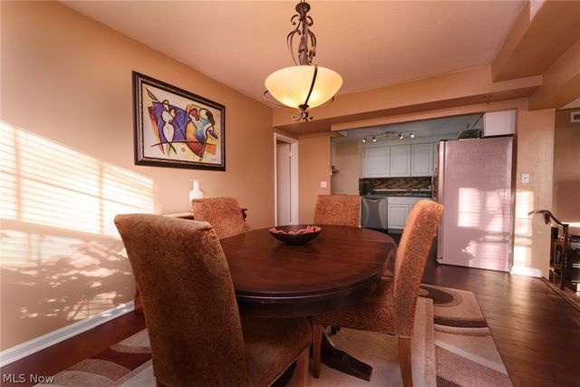 13800 Fairhill Road 101, Shaker Heights, OH 44120