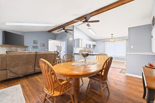 206 Woodcliff Way, Bedford, IN 47421