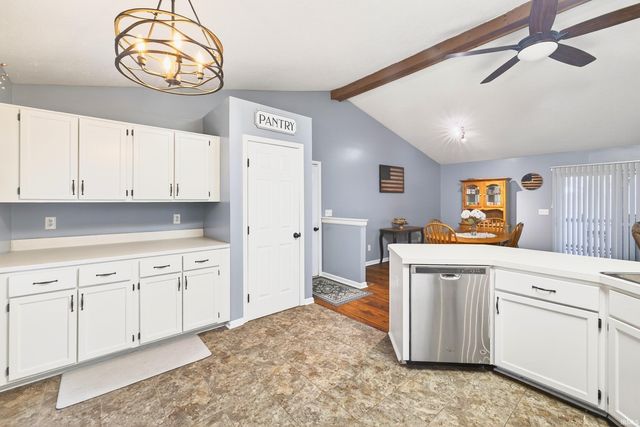 206 Woodcliff Way, Bedford, IN 47421